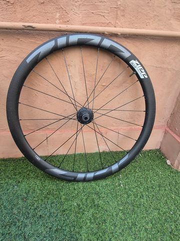 Brugt Zipp 303 Firecrest Wheelset 2022 bike — billede 4 af 4