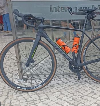 Použité DT Swiss PR 1600 Spline 23 Disc Tubeless Ready Wheels