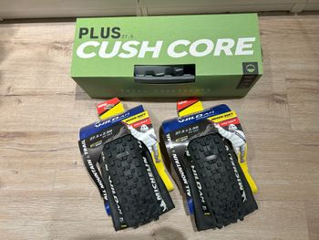Michelin 27.5" Combo - Michelin Wild AM 2.60 x2 + CushCore Plus Tyres & Tubes usato
