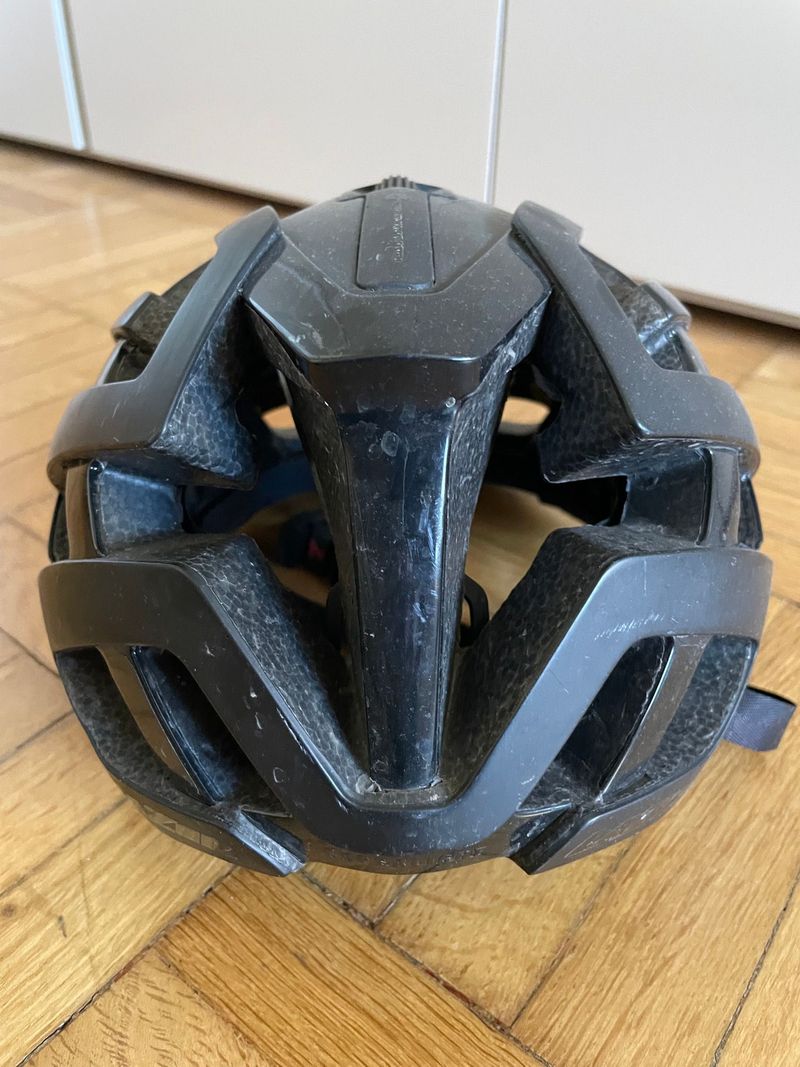 Used Lazer Genesis MIPS 2020 bike — image 4 of 5
