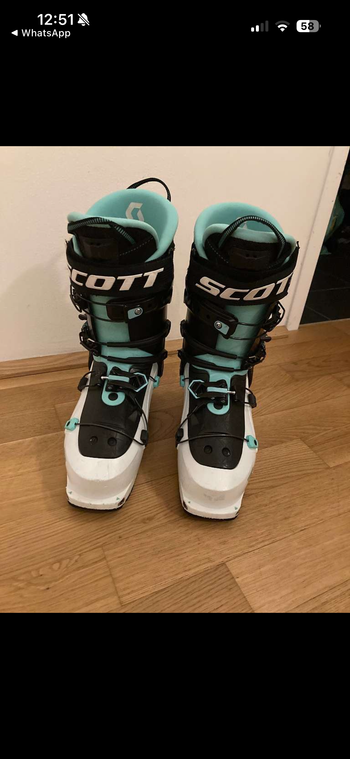 Used Scott Celeste 2022 Skiing & Skitouring