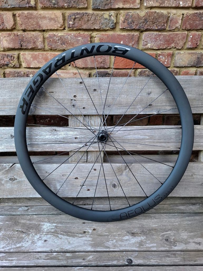 Bontrager Aeolus Pro 37tlr disques sram xdr 2024