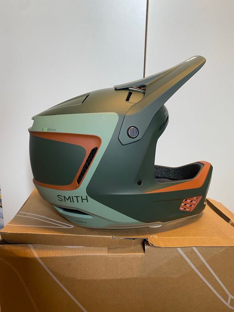 Used Smith Optics Casque Intégral Smith Hardline Mips Noir/Khaki 2025 bike — image 1 of 3