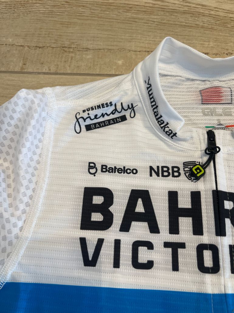 Brugt BAHRAIN VICTORIUS Autografata Matej Mohoric 2023 bike — billede 5 af 16