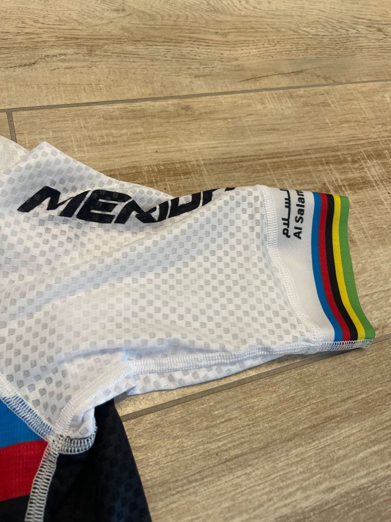Brugt BAHRAIN VICTORIUS Autografata Matej Mohoric 2023 bike — billede 9 af 16