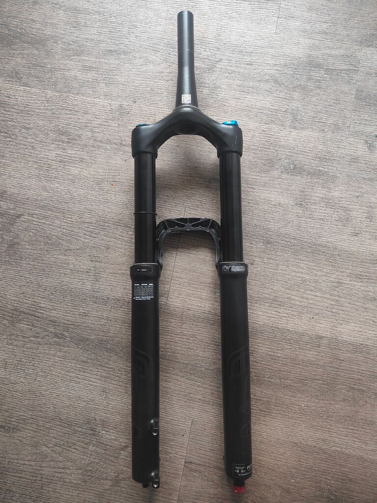 Used Fox vendo horquilla   36 180mm bike — image 9 of 9