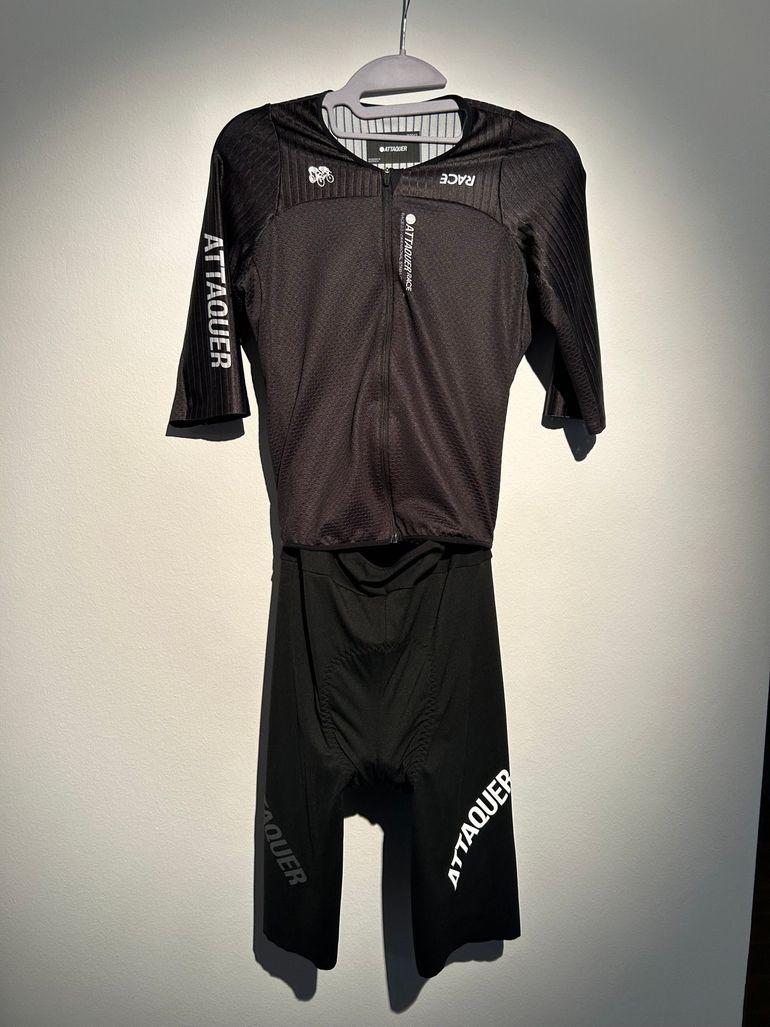 ATTTAQUER RACE SUIT M