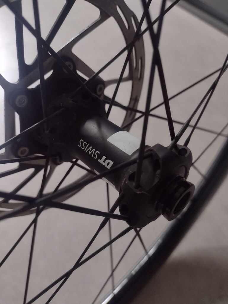 Brugt No limited whellset tlr disc 2023 bike — billede 4 af 5