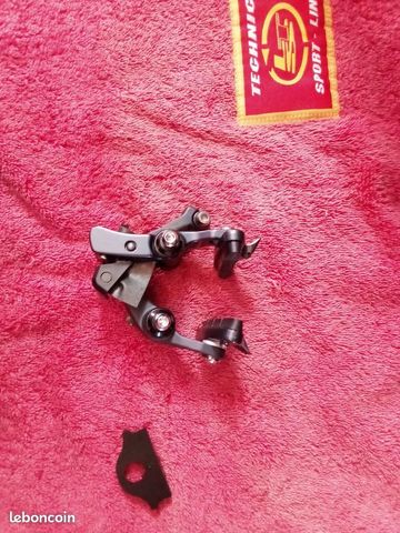 Käytetty Shimano Ultegra R8010 Brake Levers with Pads 2025 Brakes