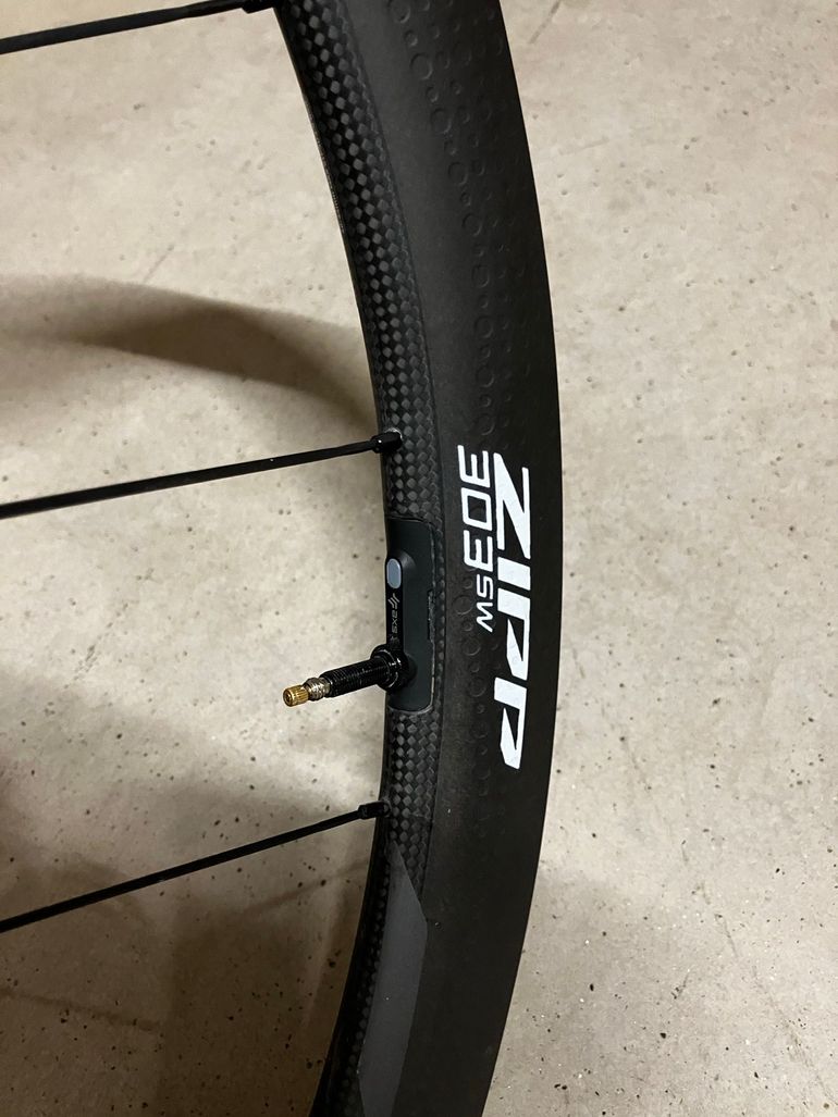 Used Zipp Zipp 303 SW 2025 bike — image 4 of 4