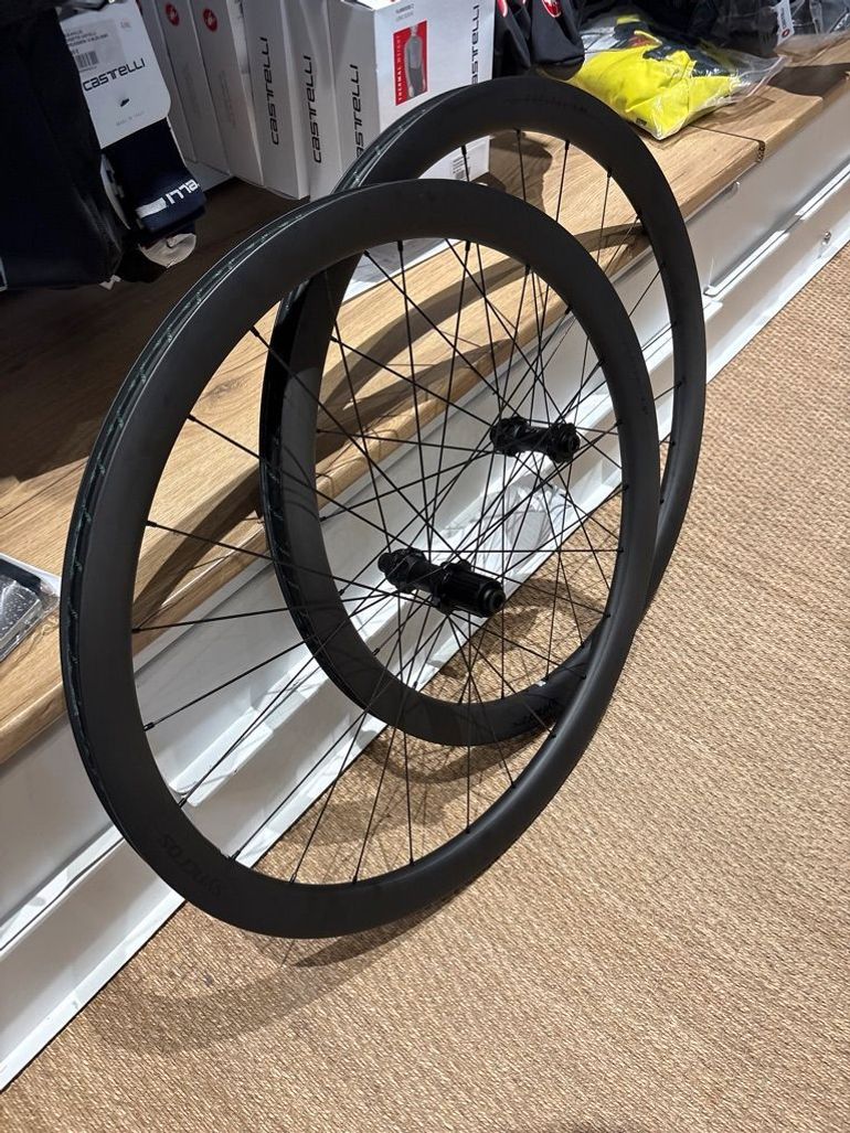 Używany Syncros Capital 1.0s 40 Wheelset bike — zdjęcie 4 z 7