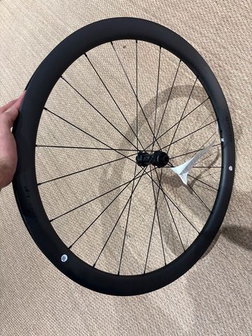 Used Syncros Capital 1.0s 40 Wheelset bike — image 7 of 7