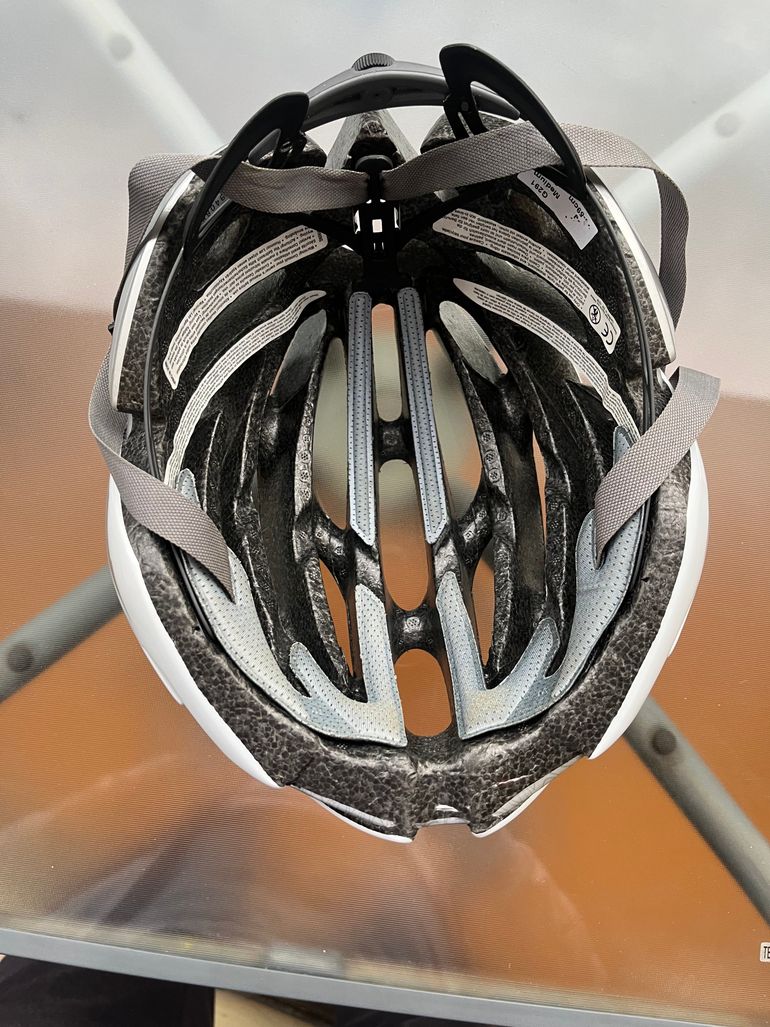 Used Giro [Model Name] 2011 bike — image 4 of 5