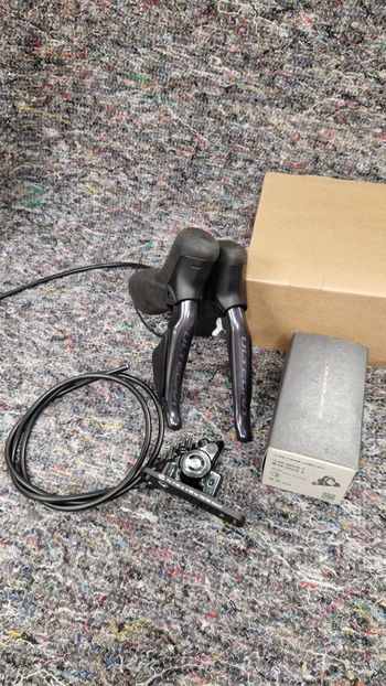 Shimano, Ultegra 12sp Shifters + Dura-Ace calipers