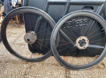 Brugt Roval Ruote CLX 40 Rapide DISC 2022 bike — billede 2 af 4