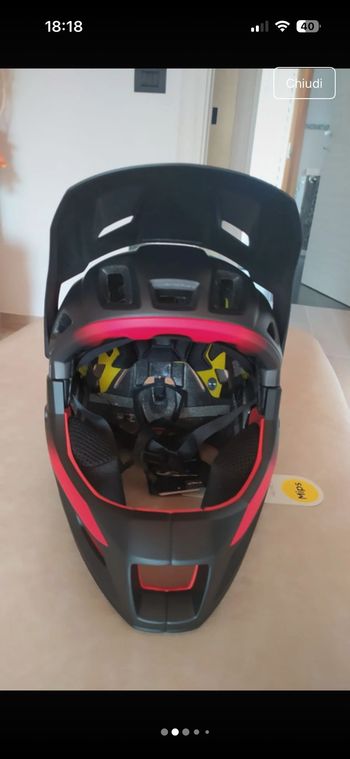 Used MET parachute bike — image 4 of 8