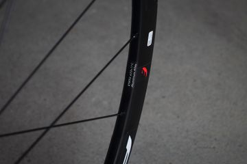 Brugt Fulcrum Racing 5 DB 700c Wheelset bike — billede 3 af 8