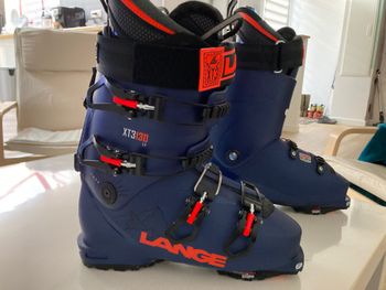Gebrauchtes LANGE XT3 130 LV Ski Boots 2022 Skiing & Skitouring