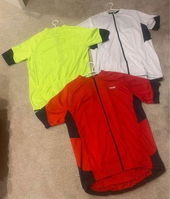Used Arsuxeo Long Sleeve & Short Sleeve Jersey’s 2024 bike — image 2 of 2