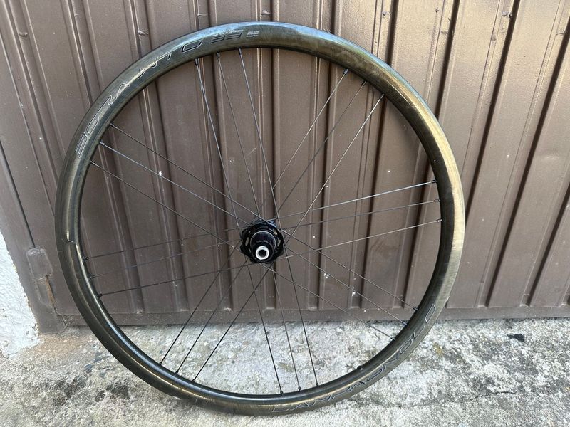 Specialized Rueda Trasera Campagnolo Bora WTO 33 2023 Wheels d'occasion