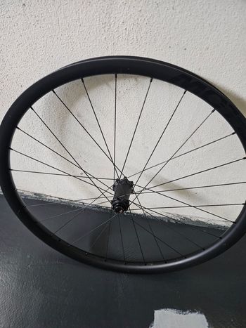 Used Amflow HMC-30 Carbon Fiber Front Wheelset 29 Inches Wheels