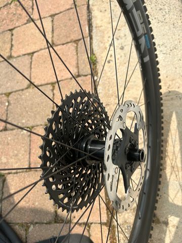 Brugt Newmen Evolution SL X.A.25 29 Zoll 2023 bike — billede 6 af 9