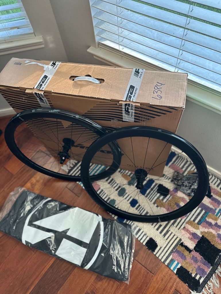 Used Vision Merton 45 SL 2024 bike — image 1 of 7