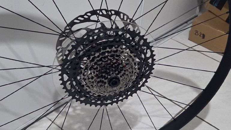 Used Sram XS 1270 EAGLE 10-52 T-Type 2025 bike — image 2 of 2