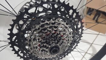 Used Sram XS 1270 EAGLE 10-52 T-Type 2025 bike — image 1 of 2