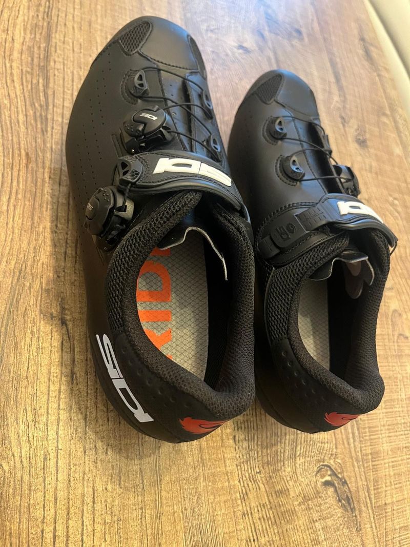 Sidi scarpe Cycling Shoes de segunda mano