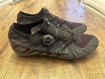 Dmt scarpe Cycling Shoes usato