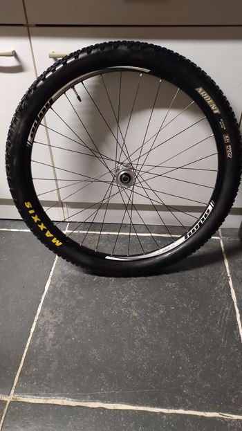 Used Hope Front Wheel 27.5" 2020 Wheels