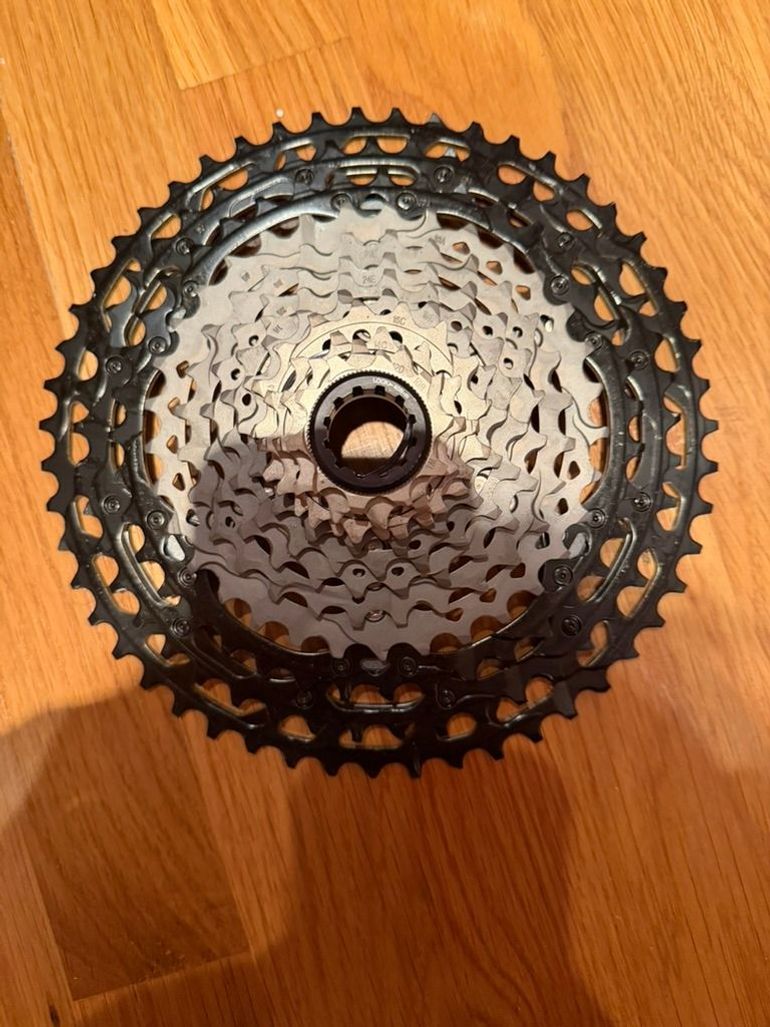 Used Shimano GRX RX827 Groupset 2025 bike — image 5 of 6