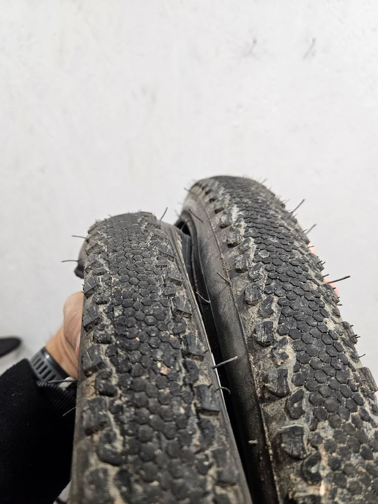 Used Vittoria 2x  Terreno Dry 40-662 bike — image 3 of 3