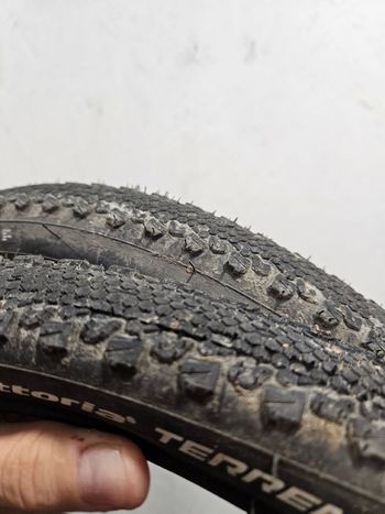 Used Vittoria 2x  Terreno Dry 40-662 bike — image 2 of 3