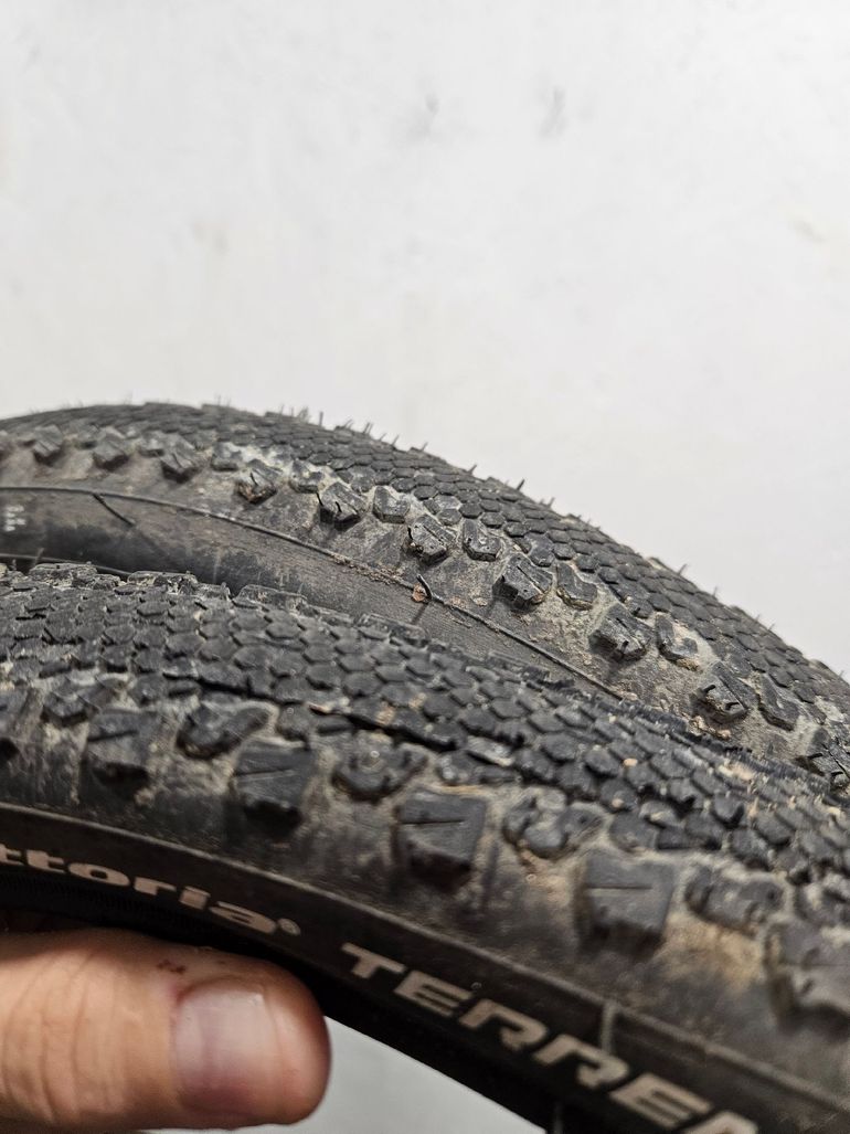 Used Vittoria 2x  Terreno Dry 40-662 bike — image 2 of 3