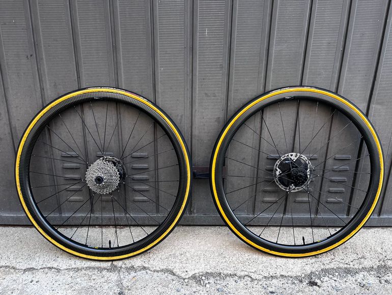 Used Cyp 25 mm carbon bike — image 1 of 6