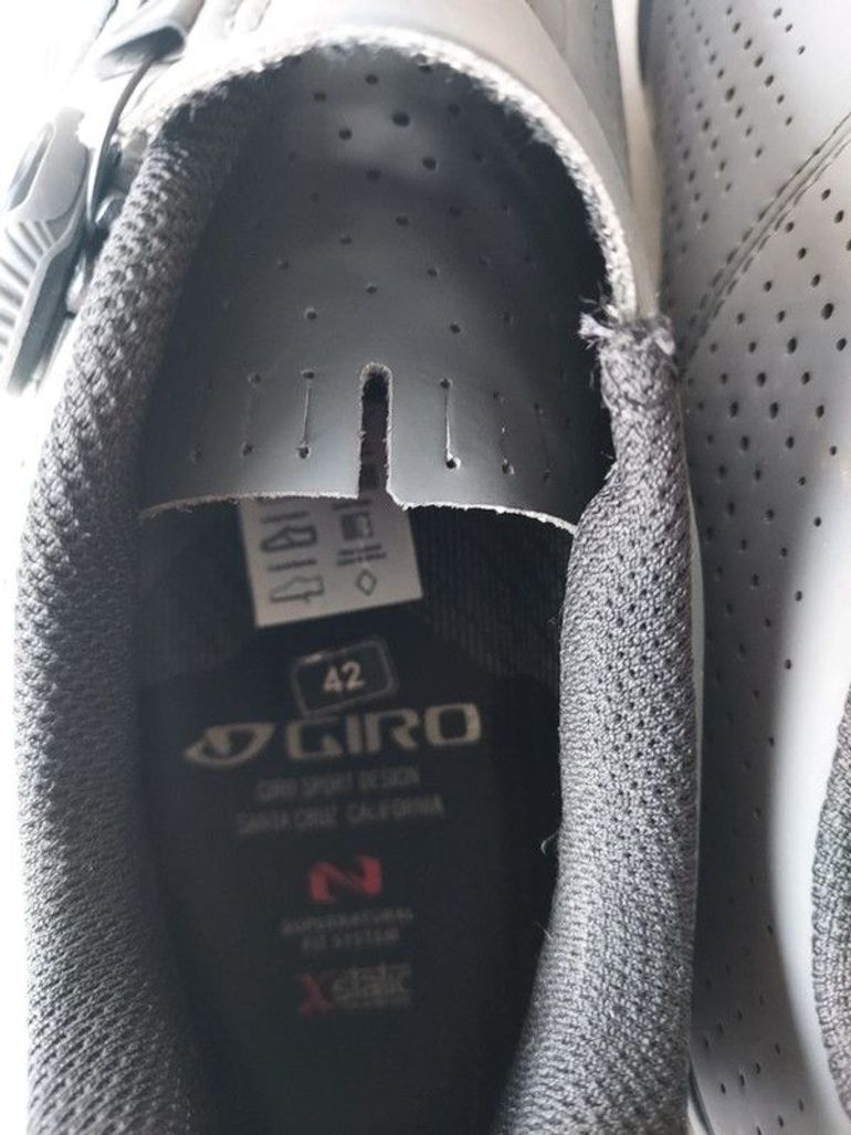 Used Giro Code Techlace 42 bike — image 5 of 6