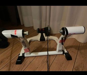 Elite rodillo elite 2020 bike usato — immagine 4 di 4