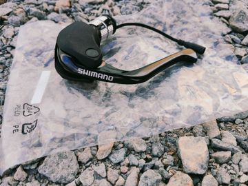 Shimano DI2 ST-R8060 2024 Drivetrain & Pedals usato