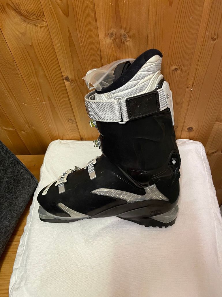 Used Tecnica Skischuh 2022 bike — image 4 of 4