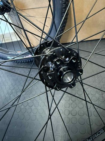 Used Wtb SCRAPER i40+ bike — image 5 of 10
