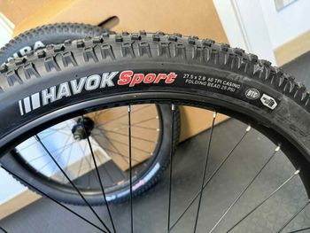 Used Wtb SCRAPER i40+ bike — image 9 of 10