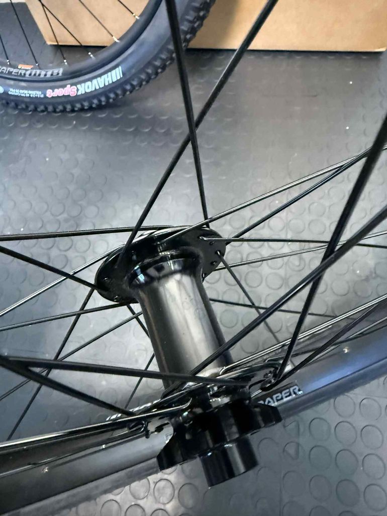 Used Wtb SCRAPER i40+ bike — image 8 of 10