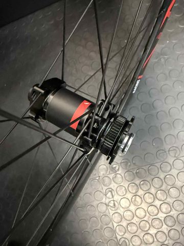 Tweedehands Fulcrum RACING 400 DISC bike — afbeelding 3 van 10