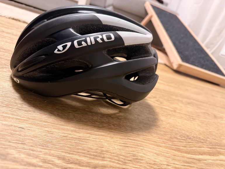 Giro Cinder Helmet bike de segunda mano — imagen 4 de 5