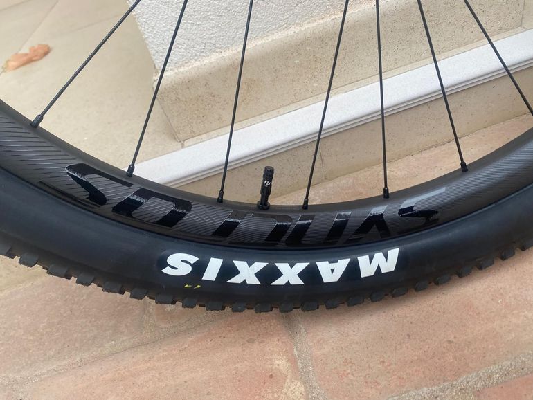 Used Syncros Silverton 1.0 29" Wheelset 2025 bike — image 4 of 9