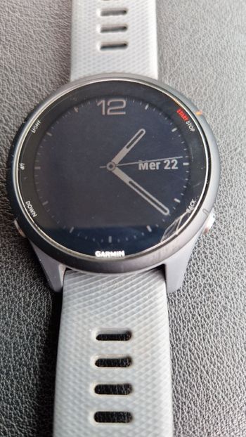 Used Garmin forerunner 255 bike — image 1 of 2