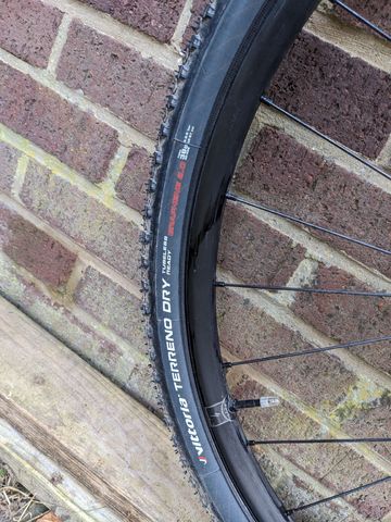 Brugt Specialized roues VTT alu 2024 bike — billede 4 af 5