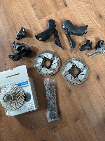 Używany Shimano Ultegra disc R8020 groepset 2022 Groupset